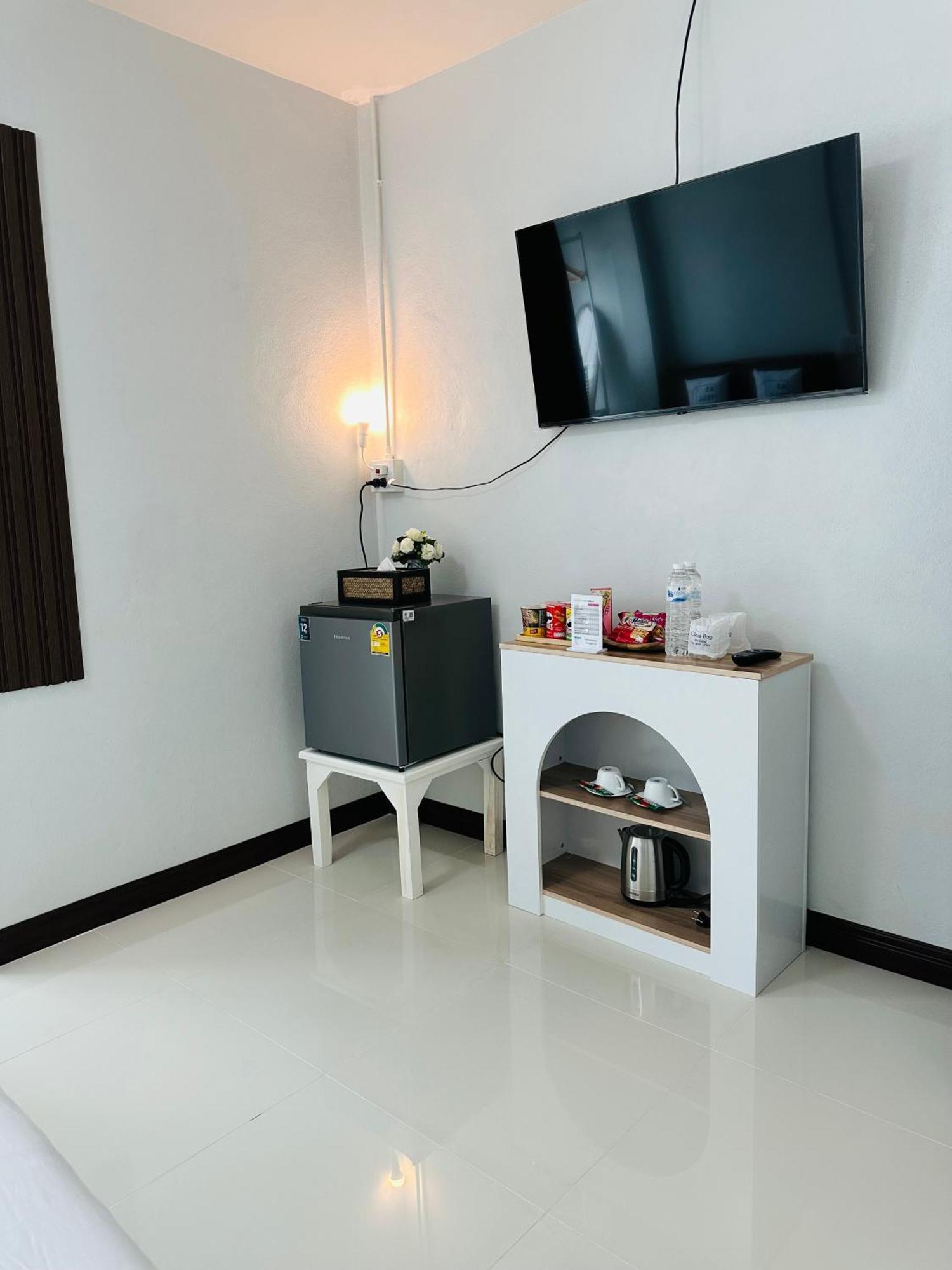 Service Apartment Lampang Room202 ใจกลางเมืองใกล้กาดกองต้า Εξωτερικό φωτογραφία